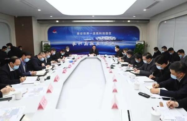 重庆浙江，疫情防控与经济复苏双赢
