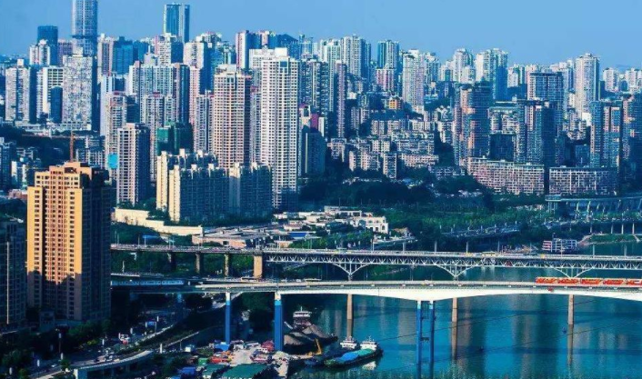 南京与重庆，新冠挑战下的城市韧性展现