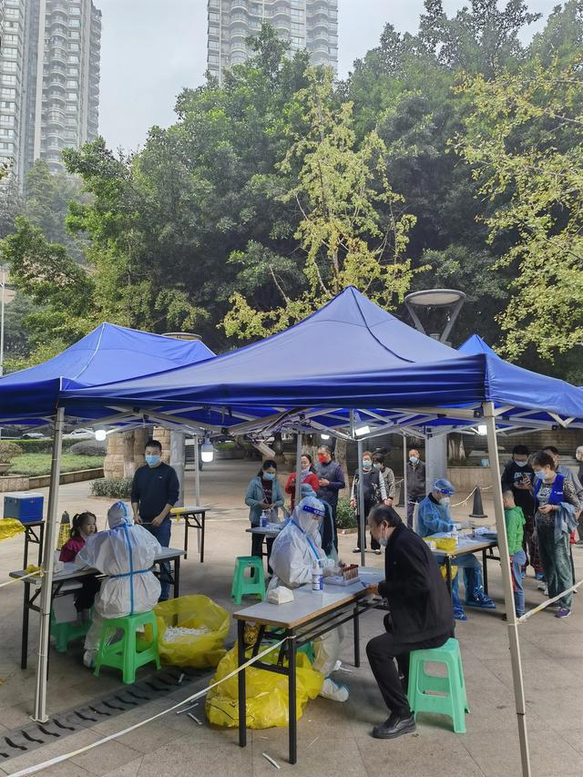 重庆精准施策科学防控疫情
