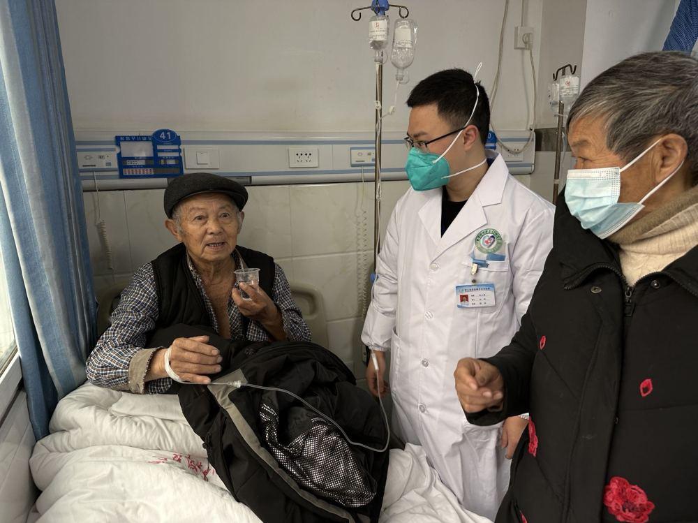 重庆筑牢防疫屏障 守护山城安宁