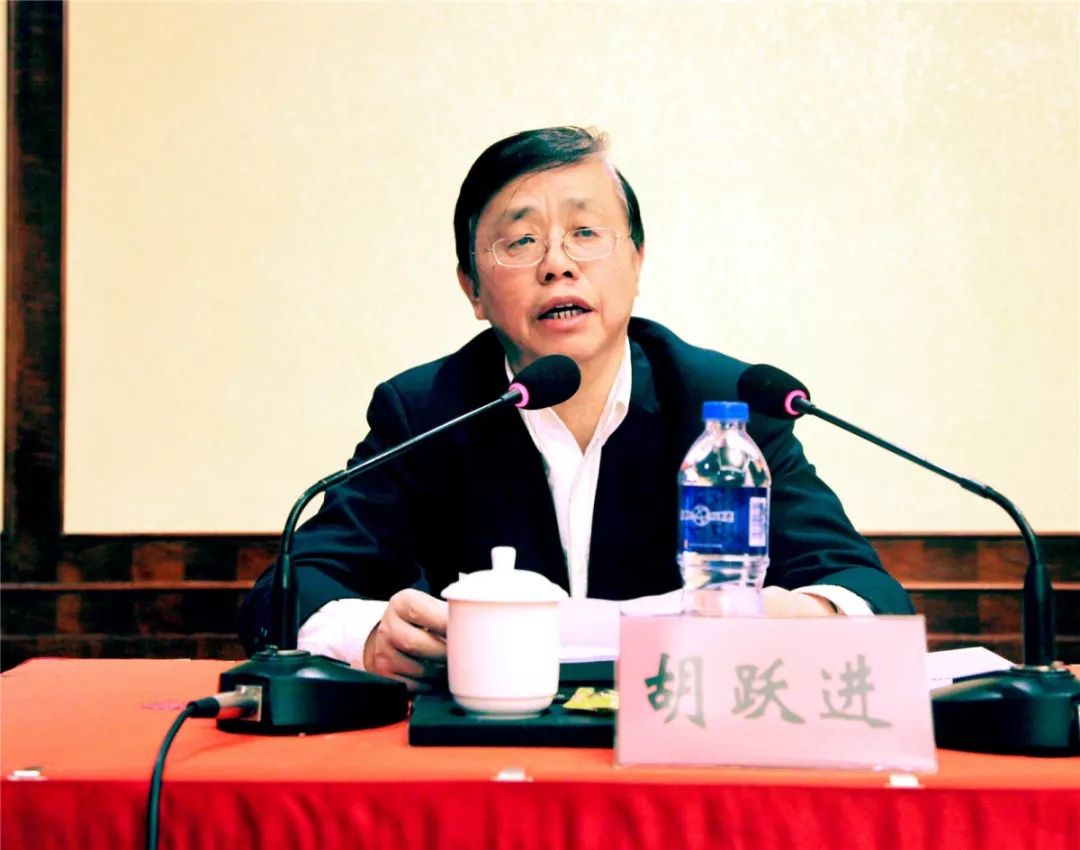 水利厅长开通举报电话，守护绿水青山