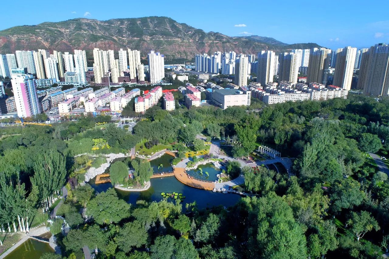 西宁市升级防控措施，市民生活有序