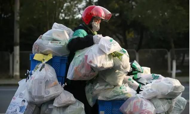 上海新增疫情，城市防疫下的生活与希望