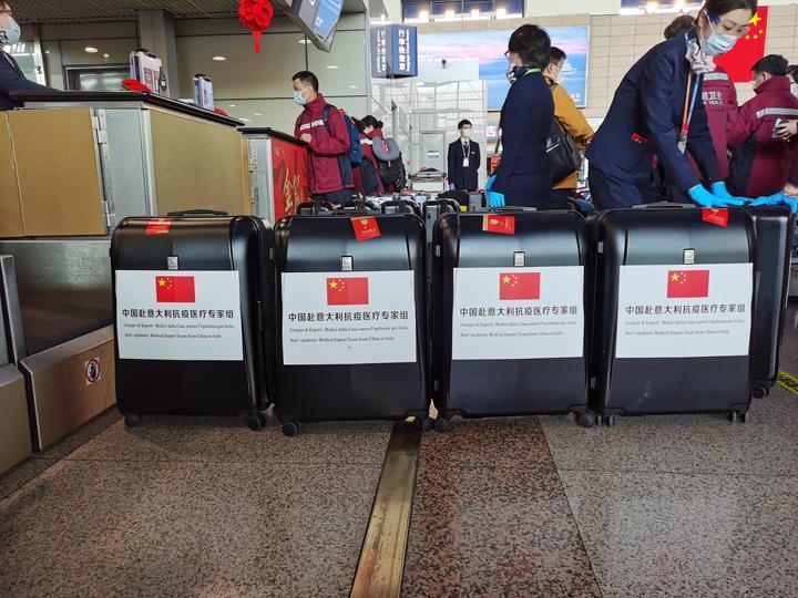 2020上海，疫情挑战下的城市应对与坚韧