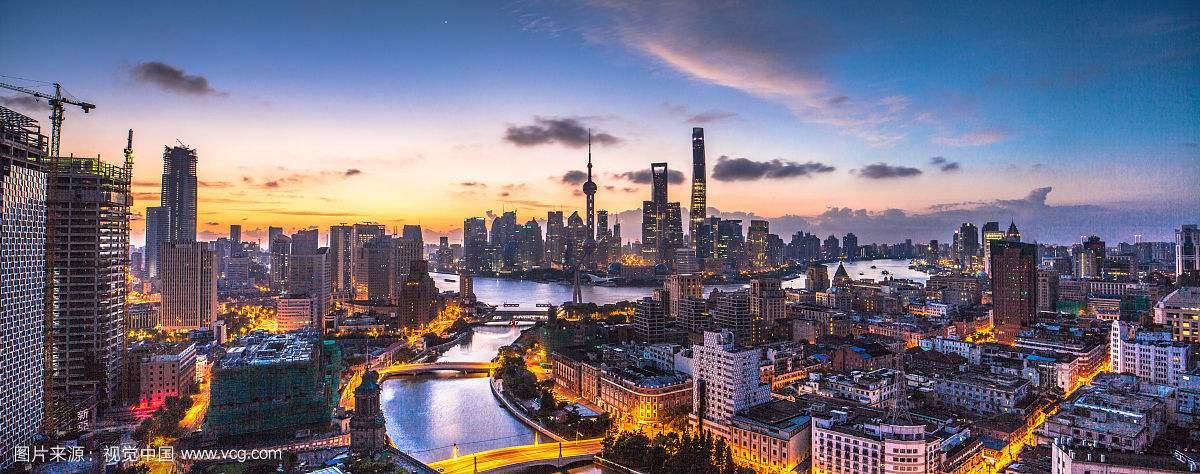 上海全面封控，前所未有的城市挑战与机遇