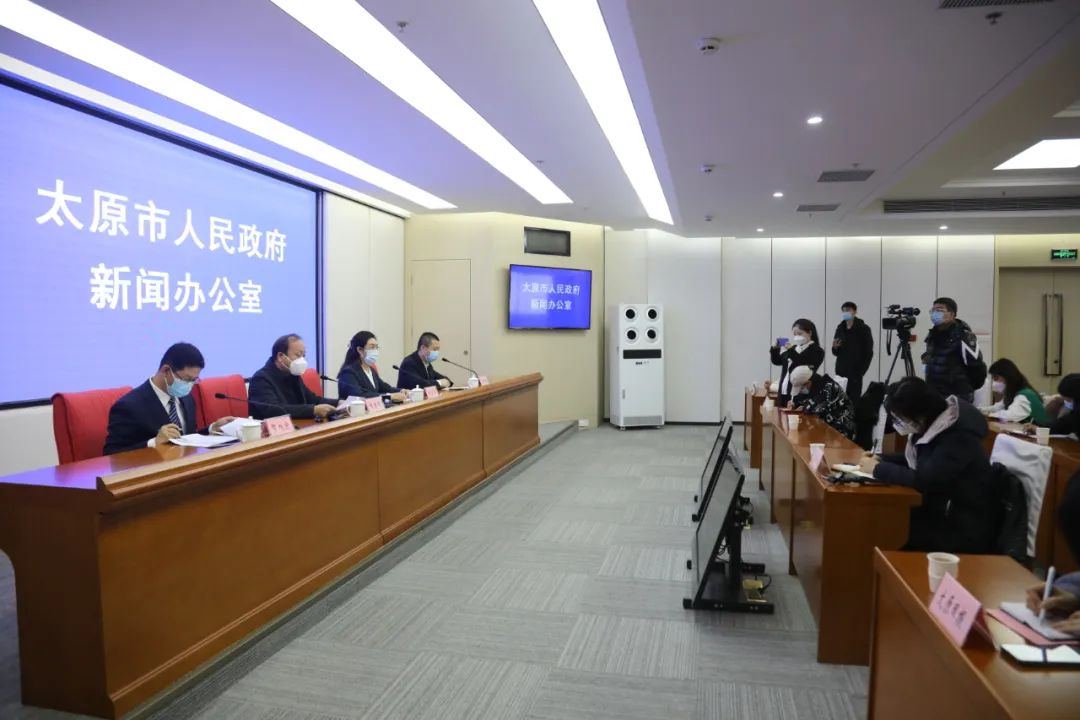 上海与太原疫情防控，城市管理挑战与应对策略