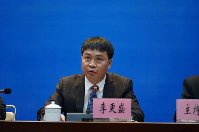 上海疫情，城市复苏与防控挑战并存