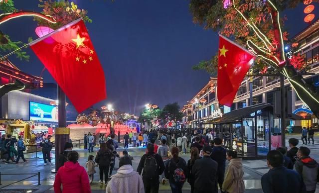 上海与宁波，疫情下的城市共舞与挑战